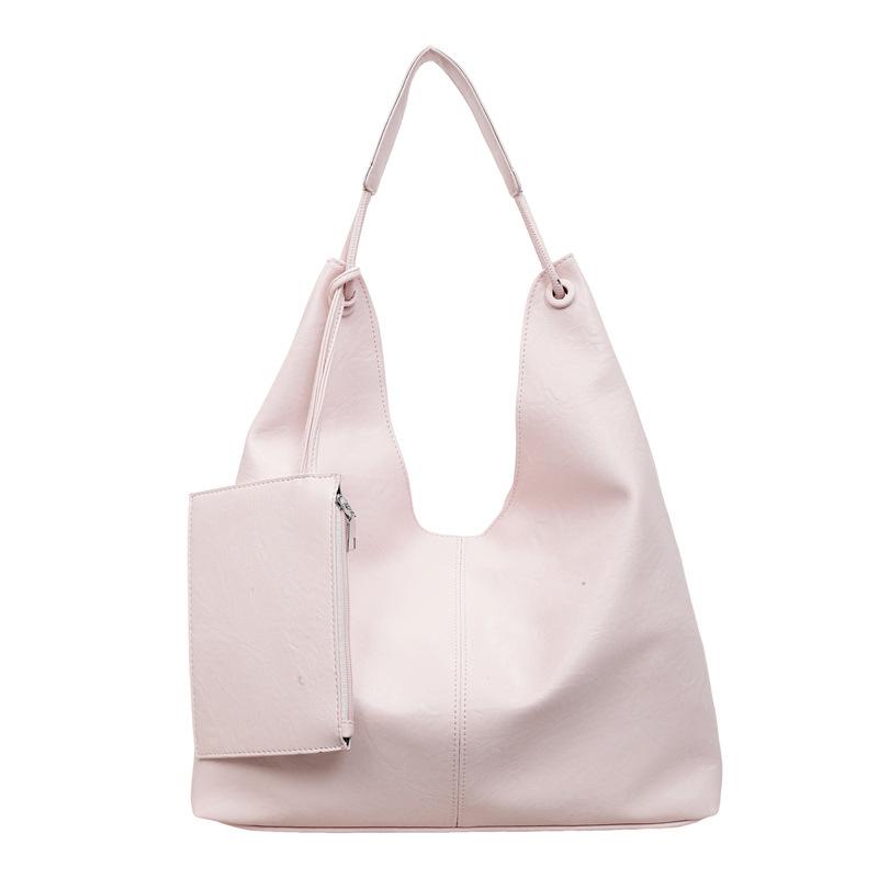 Large Capacity Tote Bag Women's 2026 Spring New Fashion Retro Sense Light Luxury Shoulder Armpit Bag