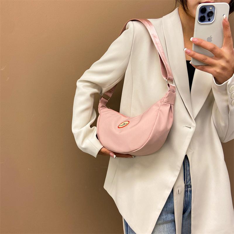 Dumpling bag new women's bag fashionable and simple shoulder messenger bag