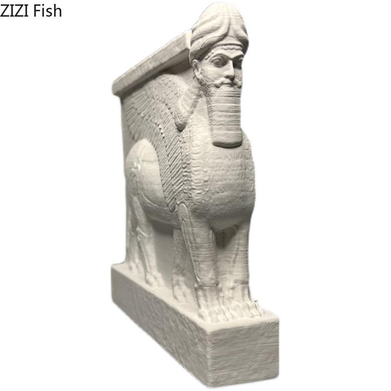 Mythische Kreaturen Geflügelter Stier Gipsstatue Handwerk Schreibtischdekoration Kreative Kunstwerke Geflügelter Stier Skulptur Raum Ästhetische Dekoration