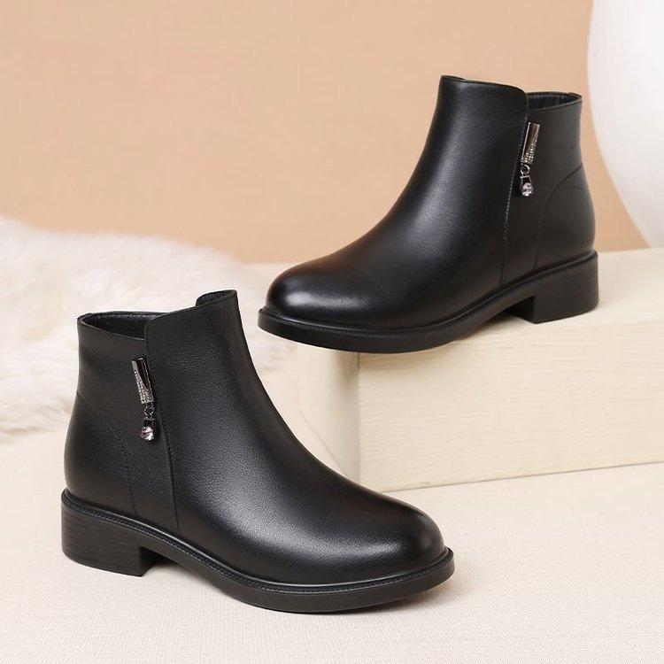 New Cotton Shoes Warm Boots Winter Soft-soled Flat-soled Piled Thickened Short Boots Non-slip Medium Boots