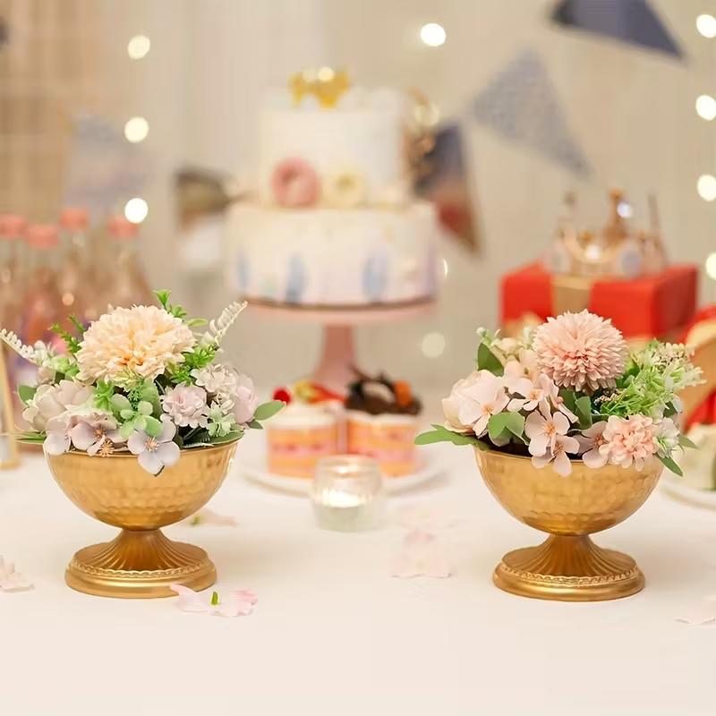 WTEMPO Vintage Vase for Fake Flowers for Birthday Party Christmas Anniversary Retro Iron Small Base Vase for Wedding Party Festive Events