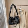 Large-capacity Bag Women's Summer New Versatile Messenger Bag Casual Shoulder Commuter Tote Bag