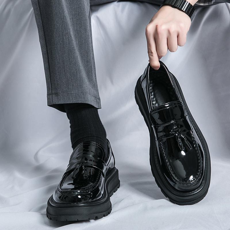 Men's Round Toe Casual Leather Shoes, Black Patent Leather, Thick Sole, Business and Daily Wear