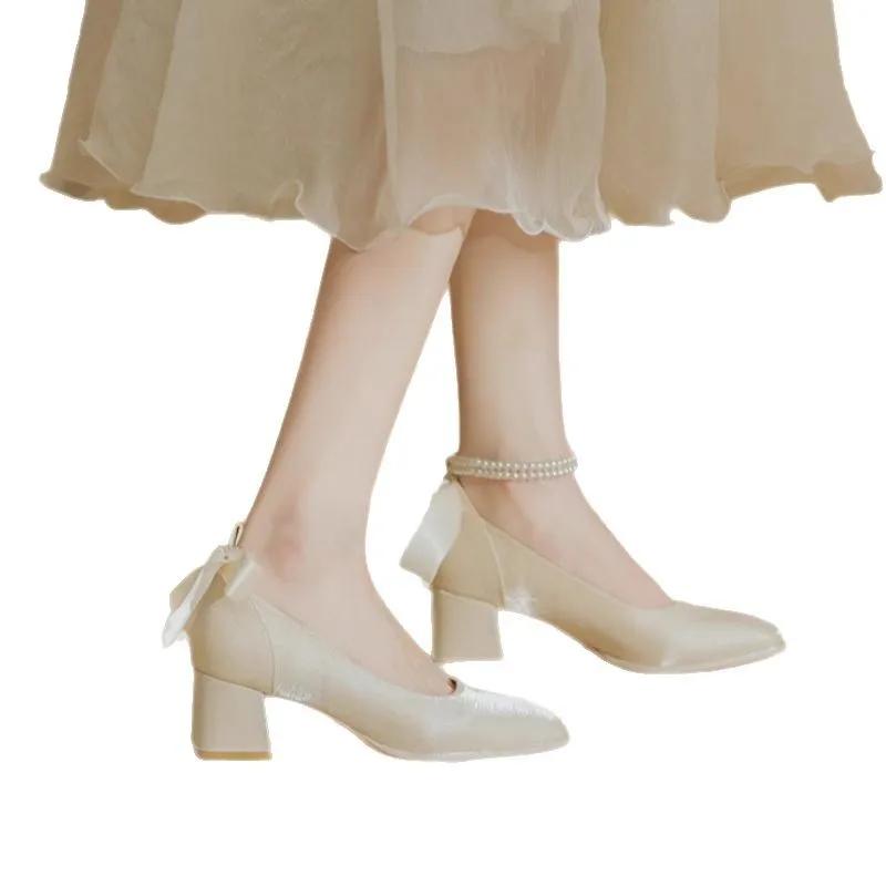 Fashion 2025With Medium Heels Woman Pumps Square Toe Pearl Shoes for Women On Sale Young Promotion Spring Fashion Wedding Bride Shoe