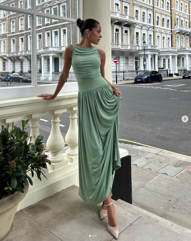 

Тренд Европы и Америки 2025: Платье без рукавов с драпировкой, приталенное, подчеркивающее талию, для женщин L мятный зеленый