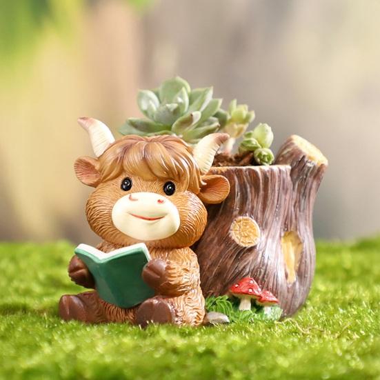 Highland Cow Planter Cute Cartoon Cattle Resin Plant Pot Rustic Animal Flower Pot with Drainage Hole for Outdoor Indoor Backyard Balcony Home Desk