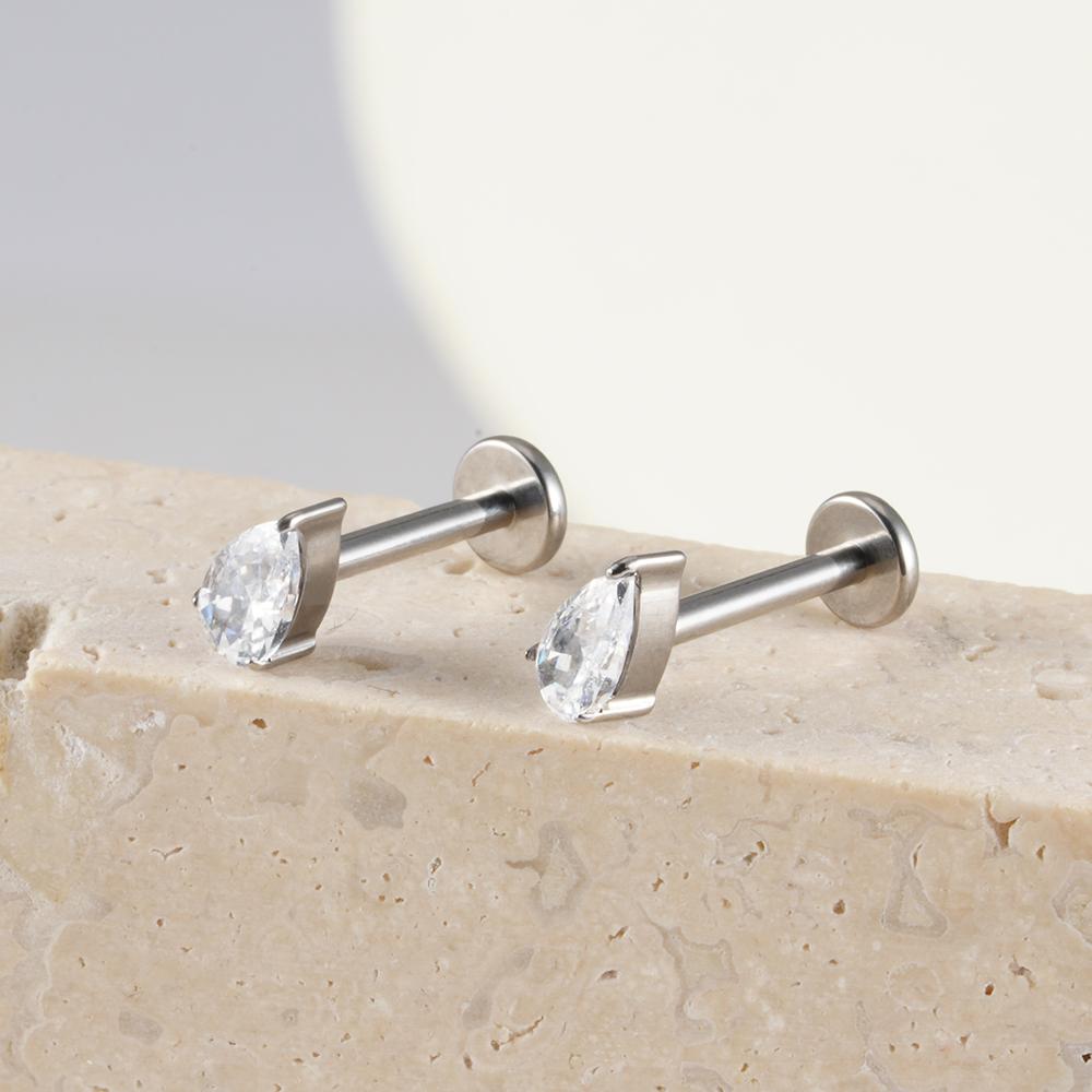 Titanio G23 ASTM F136 Lágrima Gota de Agua CZ Rosca Interna Stud para Labret Tragus Monroe Cartílago Hélice Piercing de Oreja