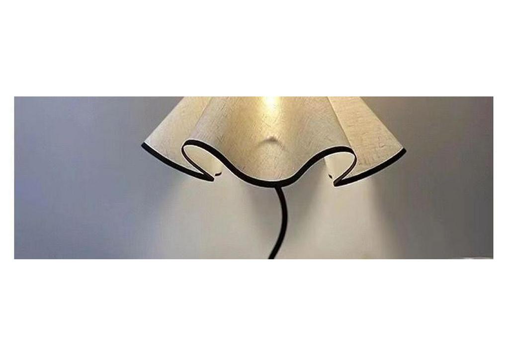 Mid-Century Minimalist Girlish Heart Petal Umbrella Lamp: Night Light for Bedroom and Study