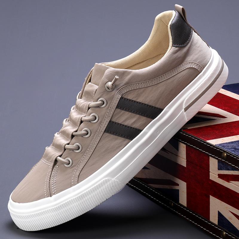 Mens Shoes Mens Canvas Shoes Lightweight Breathable Trendy Wide Version of Cloth Shoes with One Foot Old Beijing Cloth Shoes