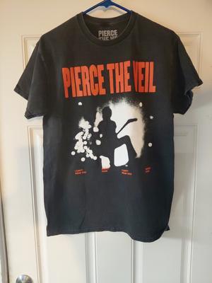 NWOT Pierce The Veil / I Can't Hear You / World Tour Tee - SMALL