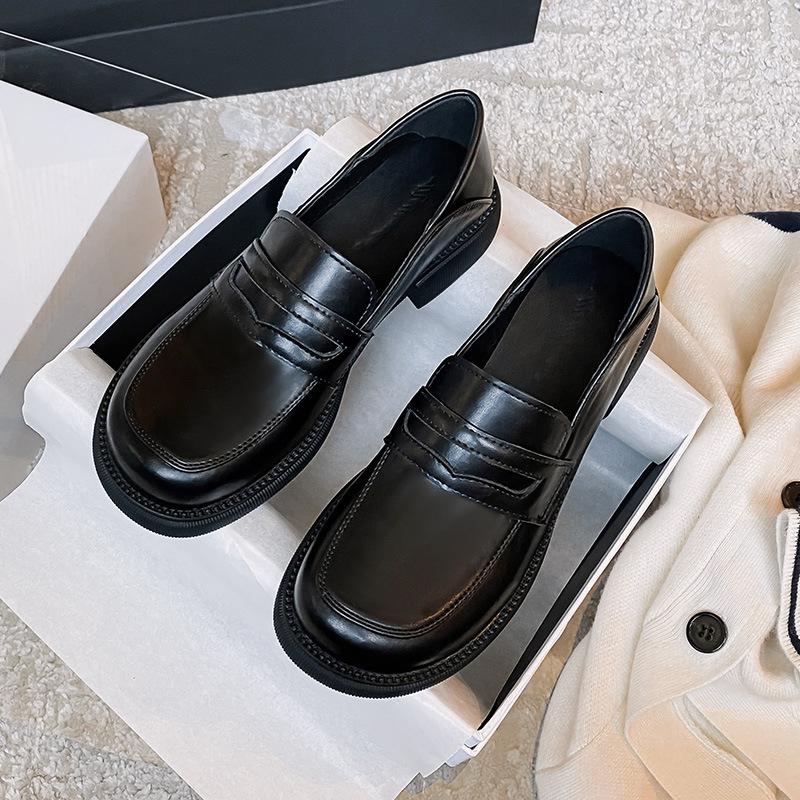 fashion Plus Size 43 44 Casual Loafer Shoes Woman British Style College Student Girls Casual Slip on Flats Shoes Female Feetwear