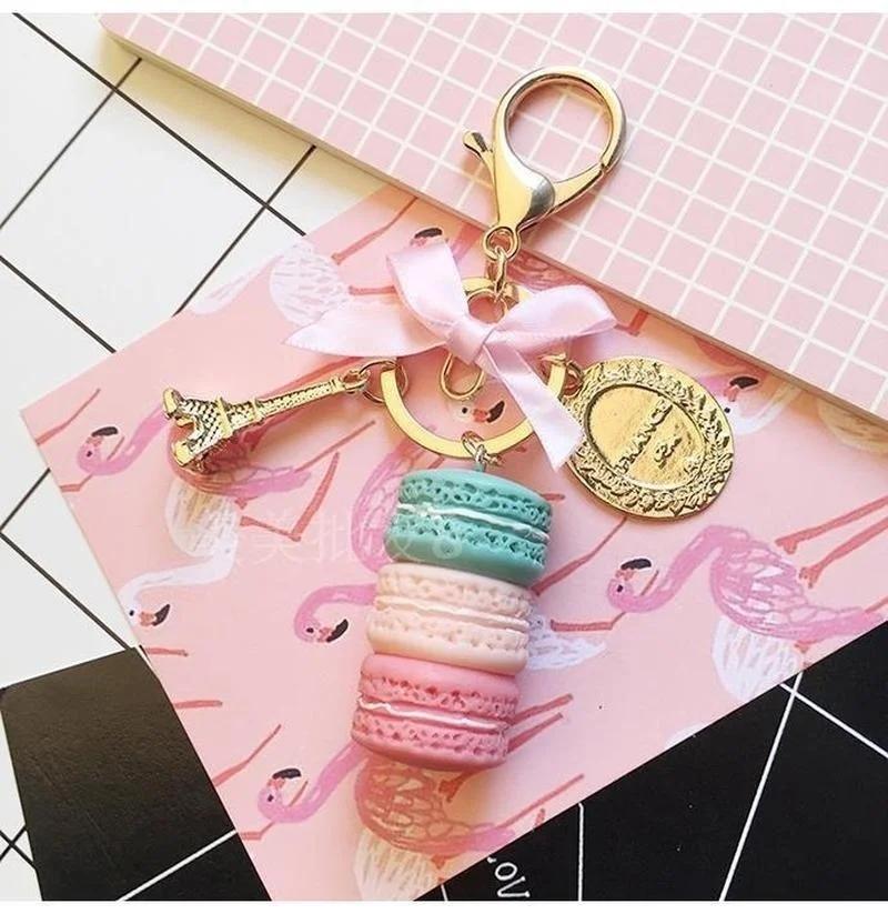 Resin Macaron Cute Macaron Bag Charm Keychain Romantic Metal Tower Keychain Car Keychain Gift (Random Color)