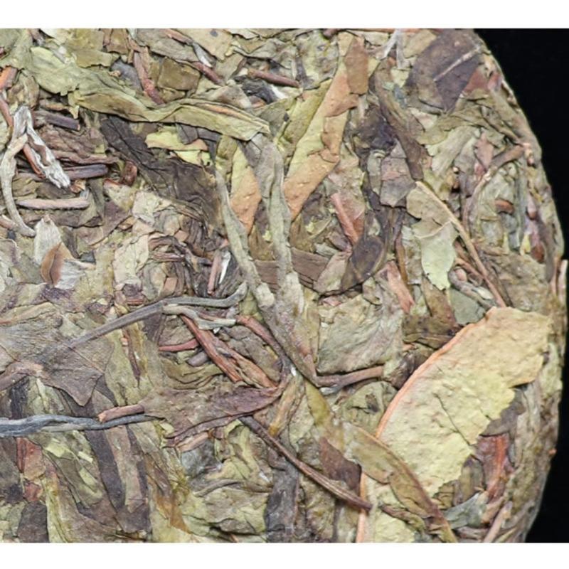 Iceland Golden Leaf Raw Pu-erh Tea Ancient Tree Premium Cake 357g