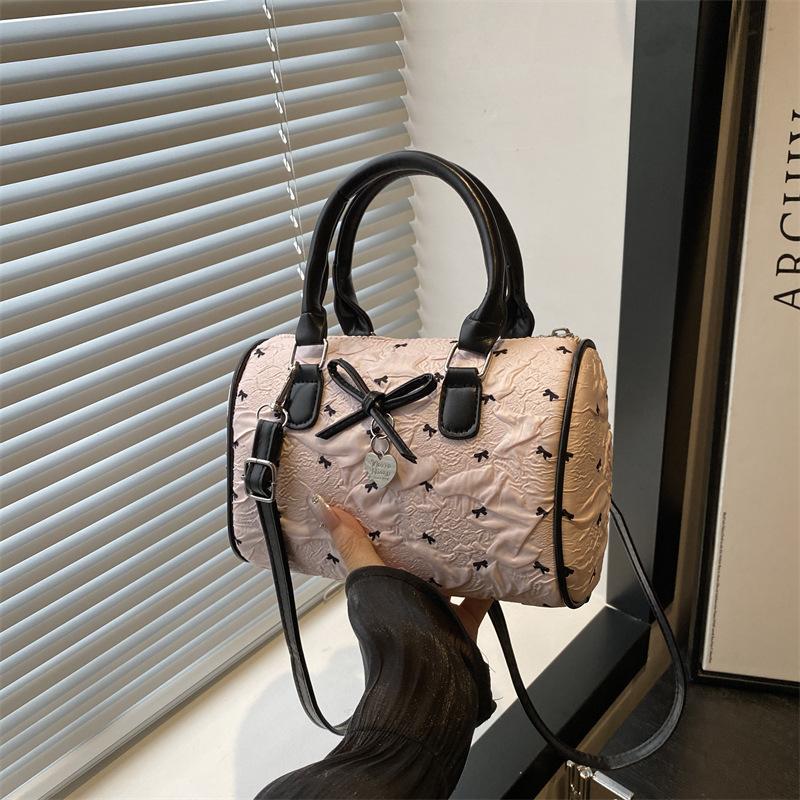 

High-end niche bag women s summer new fashion contrasting color messenger bag portable pillow bag розовый