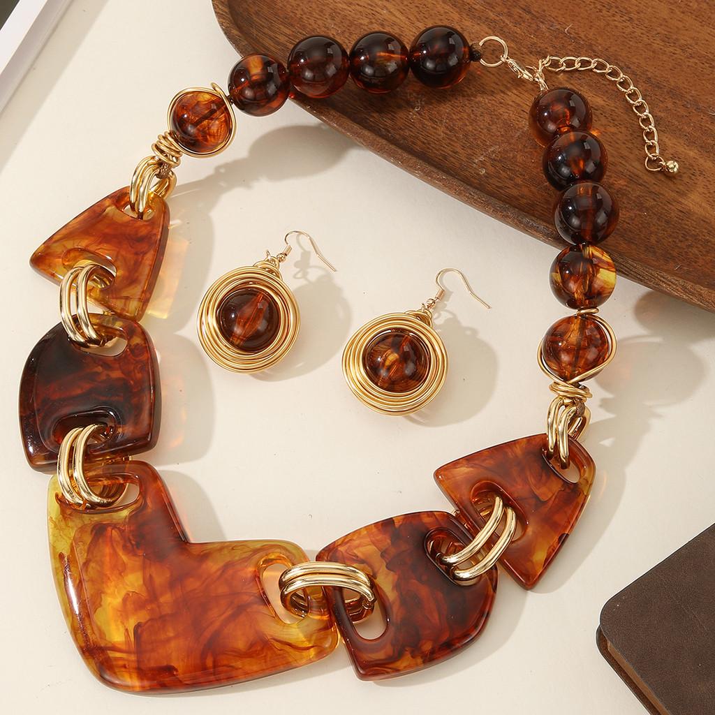 Artistic Resin Jewelry Set With Irregular Shapes And Floral Patterns For Summer