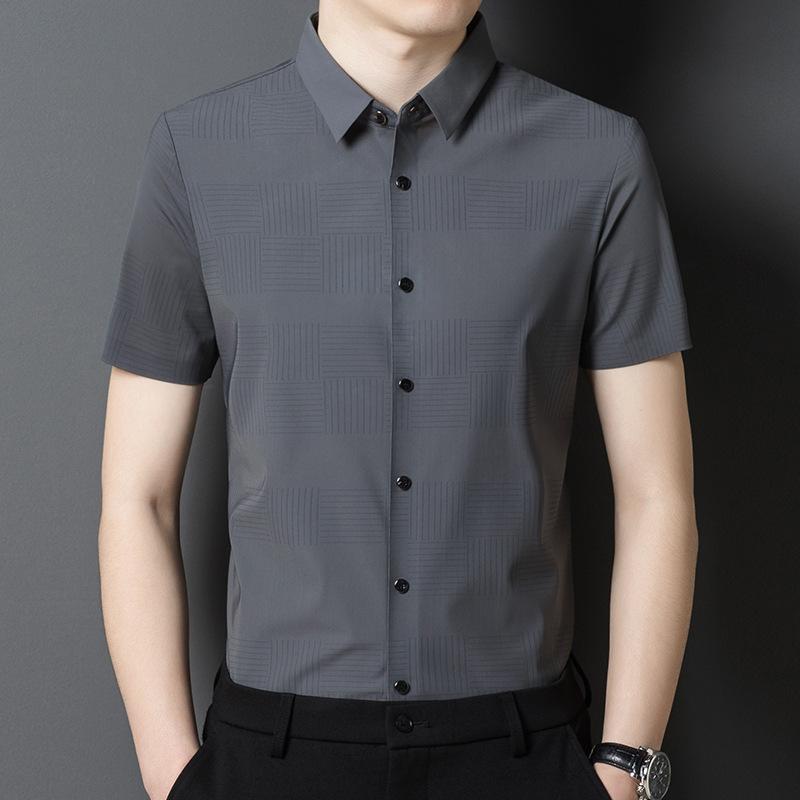 

Летние новые стильные рубашки с короткими рукавами для мужчин среднего возраста, высококачественные бесшовные деловые повседневные рубашки из ледяного шелка, одежда для папы XXXXL серый