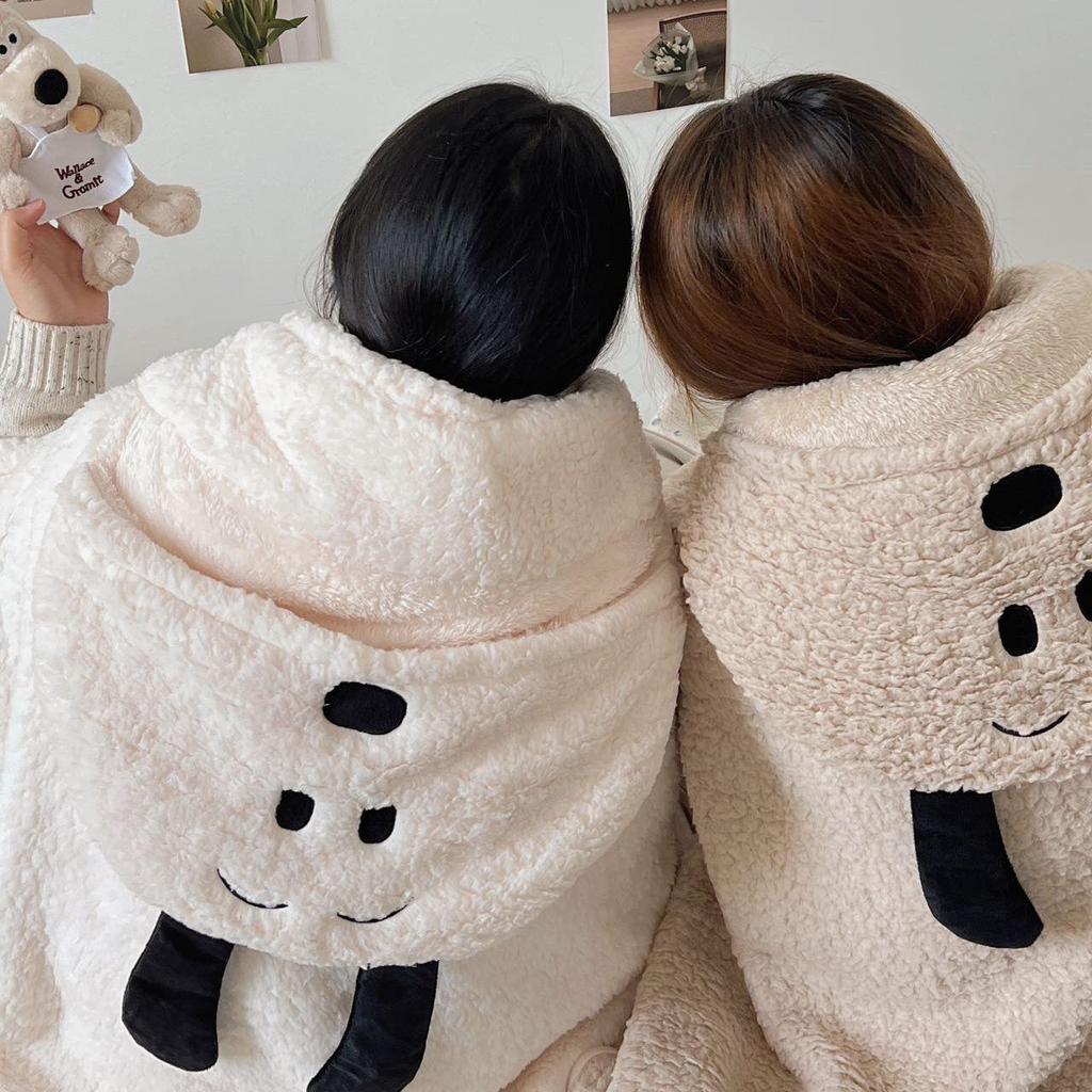 2024 Cute Cartoon Bear Hooded Shawl Blanket - Cozy and Thick for Women