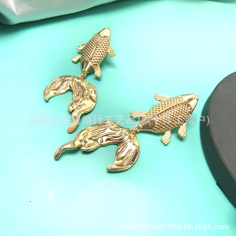 Koi stud earrings, goldfish jewelry, exquisite charm, niche elegance