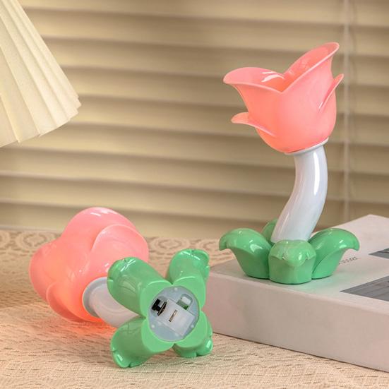 Tulip LED Night Light Creative Floral Bedside Lamp Warm Yellow Glow Bedroom Lamp Battery-Powered Table Lamp