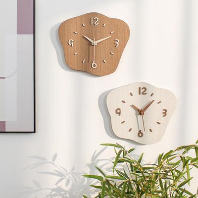 Decorative Clock High Precise Easy To Install Cloud Shaped Battery Powered Non-Ticking Silent Wall Clock