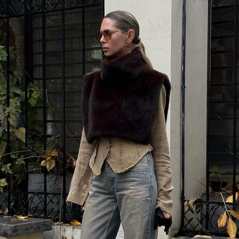 2024 Winter Elegant Loose Sleeveless Knit Cardigan Vest with Cozy Stand Collar for Women