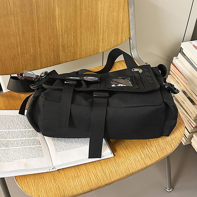 Mäns Messenger-väska Dam Axelväska Pendlar Väska Stor Kapacitet Student Klass Bokväska