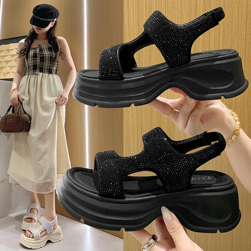 Fashion 2025 New Luxury Women's Fashionable and elegant Sandals Summer Versatile Beach Sandals Fashion Versatile Casual Shoes