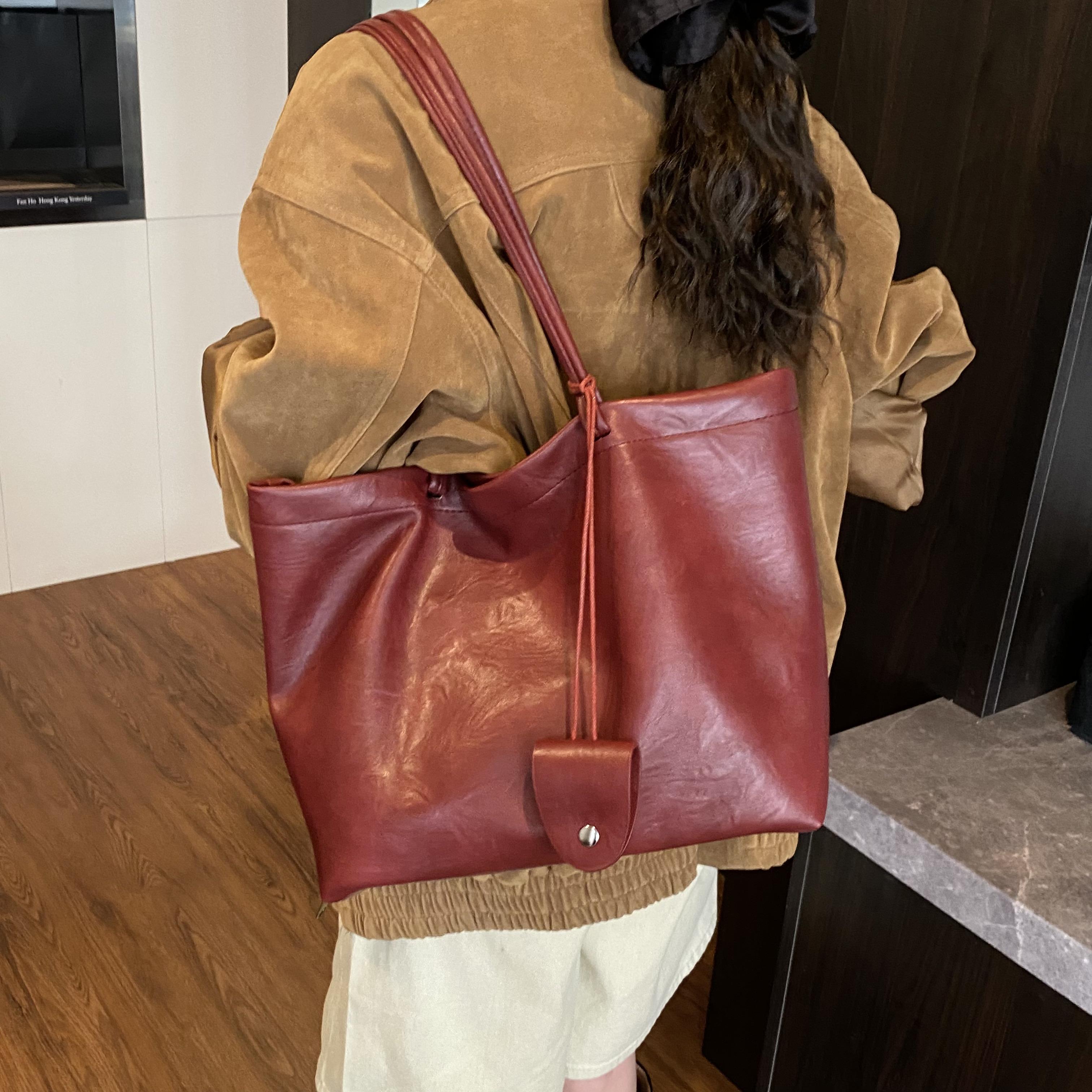 

Fashi Versatile Large Capacity Tote Bag for Women Daily Commuting PU Underarm Bag Korean Editi Ins Single Shoulder Bags (30cm<Max Length<50cm) червоний