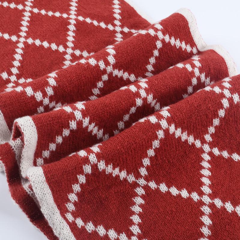 Écharpe à carreaux rouge vin: Châle chaud et polyvalent pour l'automne/hiver, style coréen imitation cachemire.