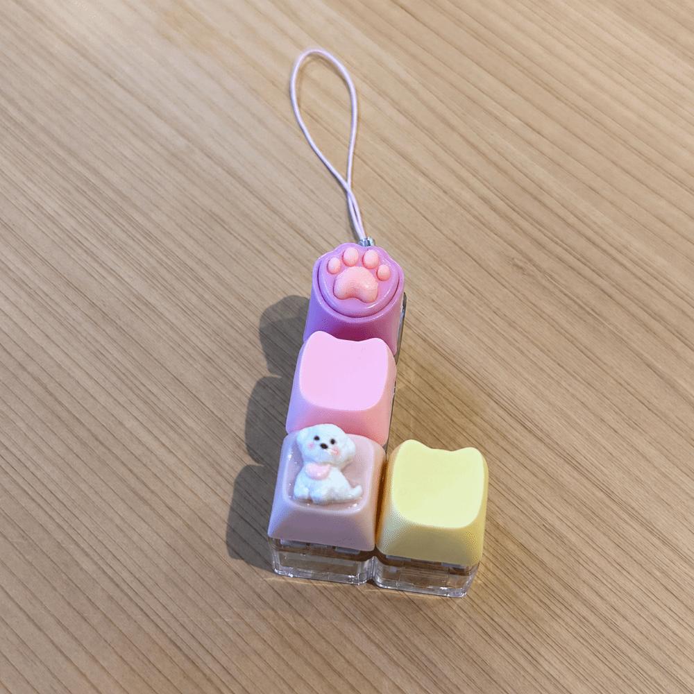 Plastic Fidget Buttons Pendant Cat Paw Fidget Clicker Keychain  Pass The Boring Time