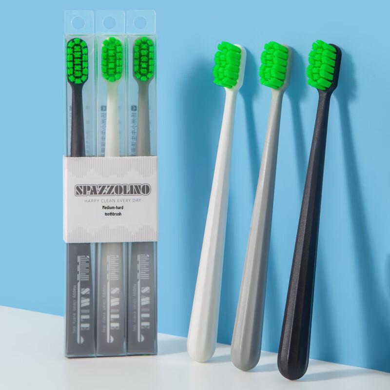 

Набор зубных щеток Little Calf Adventure с жесткой щетиной, 3 шт.