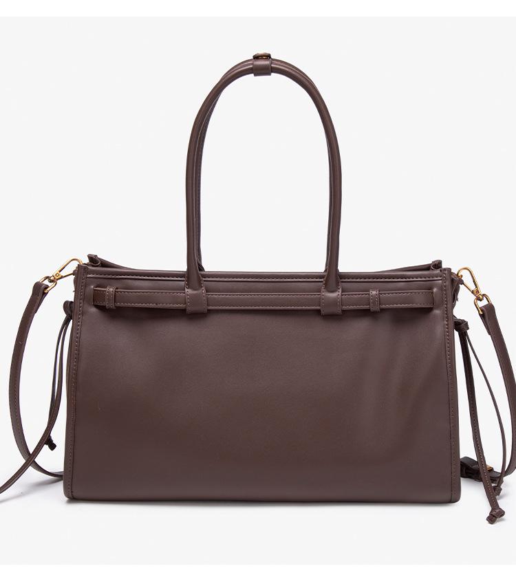 2025 Suede Motorkárska Taška: Všestranná Crossbody & Ramenná Kabelka na Jeseň/Zimu