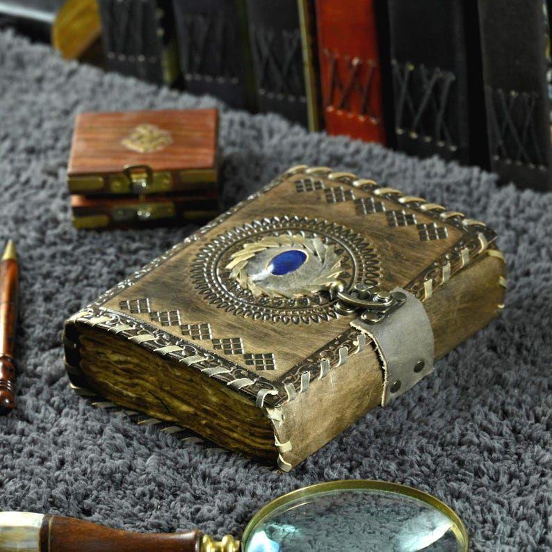 Book of Shadows, Vintage Leather Journal, Grimoire Journal, Witch Spell Book Witchcraft Supplies, Wiccan Decor Leather Book Travel Notebook