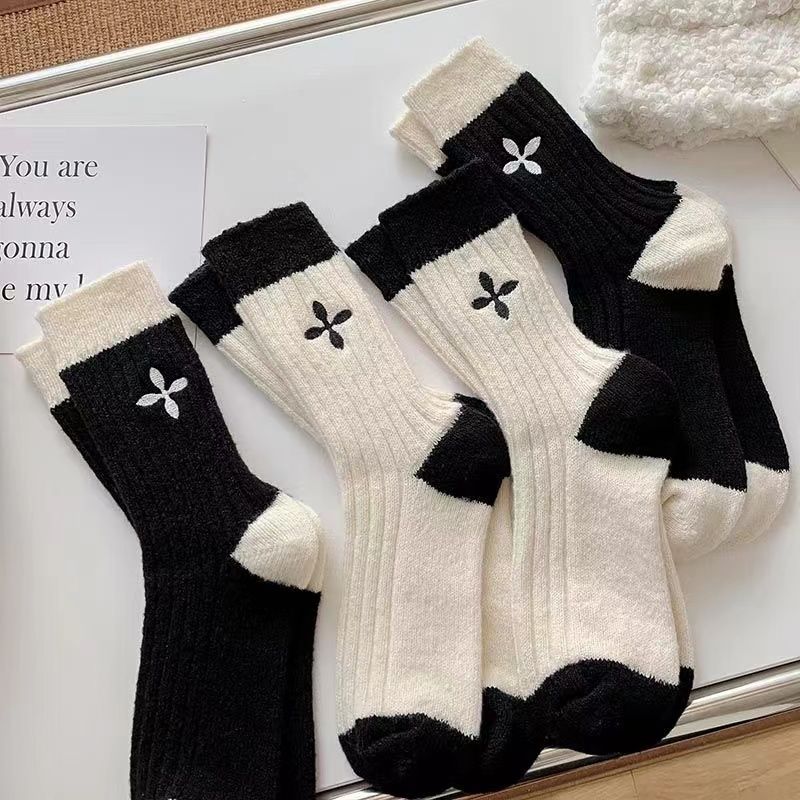 Princess Style Socks for Women Thickened Plush Warm Medium Tube Socks Embroidered Stockings In Autumn and Winter
