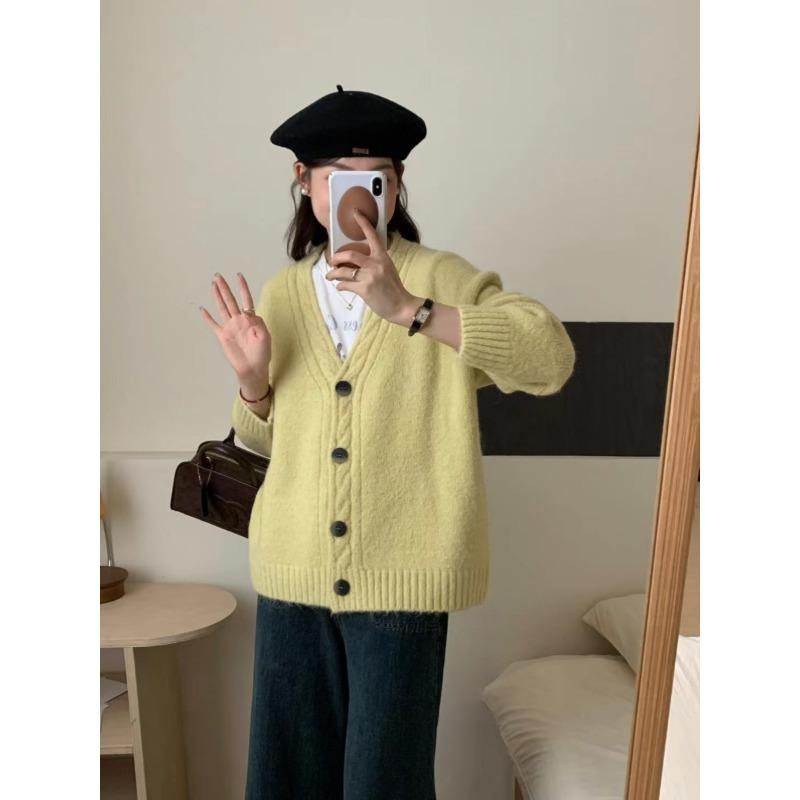 

Вязаный кардиган в стиле ретро с косами для женского осенне-зимнего гардероба, длиной до плеч, свободного и ленивого стиля, универсальный, мягкий, восковой, с V-образным вырезом, куртка-свитер для женщин average size