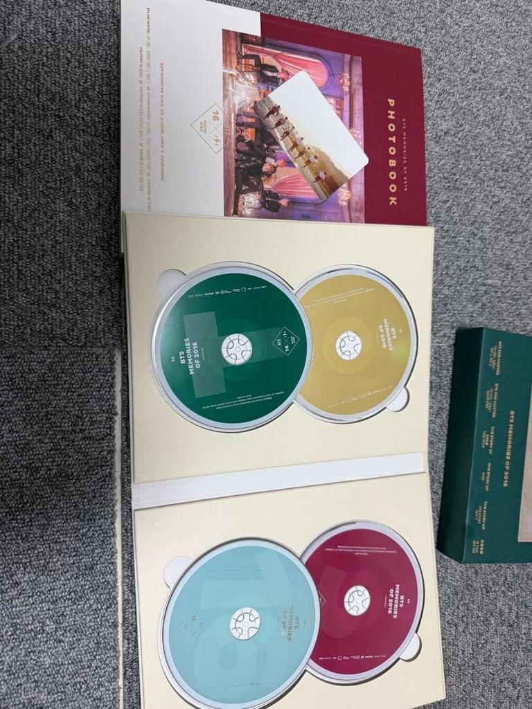 [USED] Excellent condition BTS MEMORIES OF 2016 DVD trading card memories
