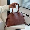 Large capacity feminine bag casual retro crossbody bag high-quality niche premium bag new