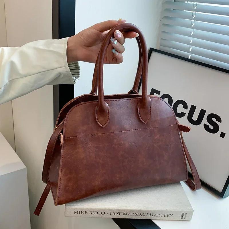 Large capacity feminine bag casual retro crossbody bag high-quality niche premium bag new