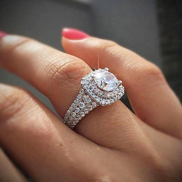 Simulation Diamond Ring, Luxury Full Set With Double-Layer Square Super Flash Zircon Platinum-Plated Jewelry.