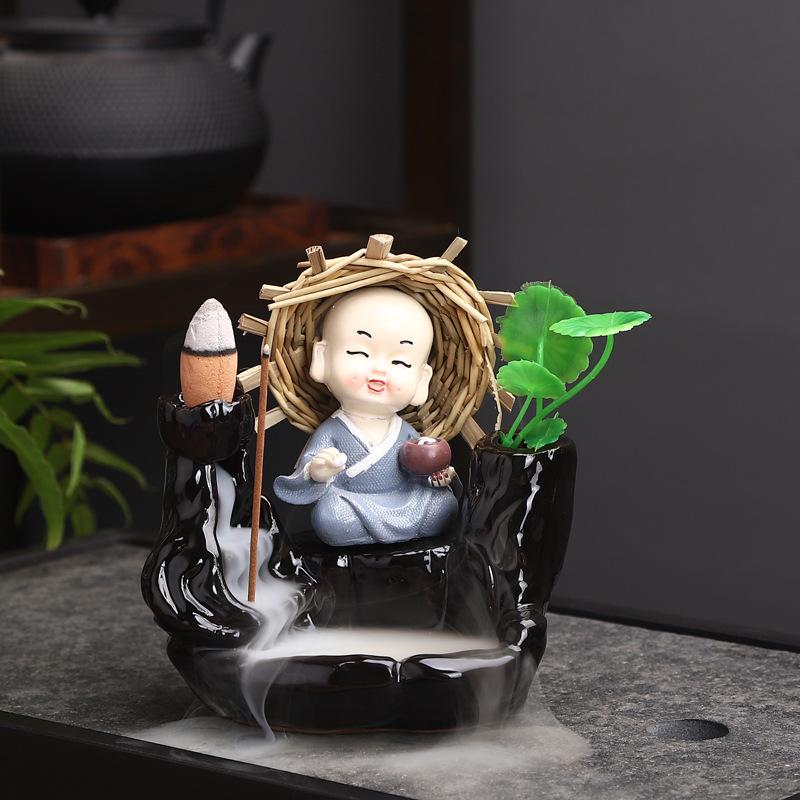 Hinterbrenner Keramik neue kreative Ornamente Räuchergefäß kleiner Mönch Berg fließendes Wasser