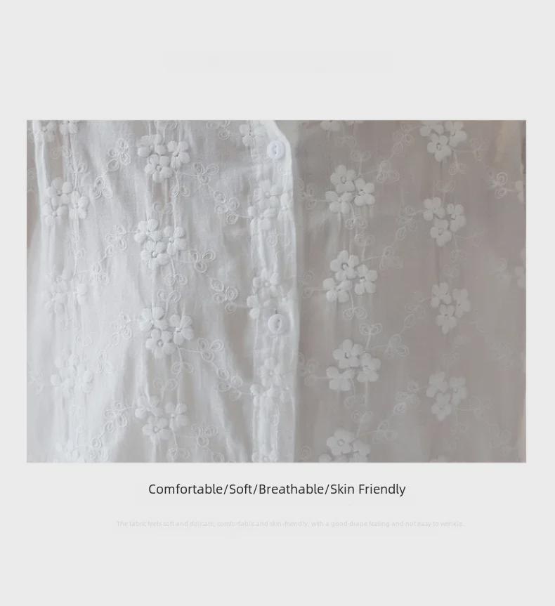 Cămașă de damă cu mânecă lungă, albă, din bumbac cu dantelă, cu rever - Chic Primăvara 2025