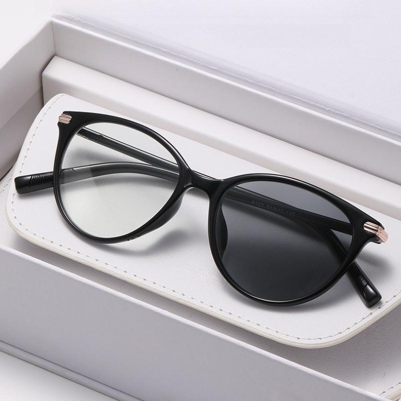 2026 New Cat-Eye Photochromic Myopia Glasses Unisex Ultra-Lightweight Premium Anti-Blue Light Eyewear Minus Diopter 0 To -4.0