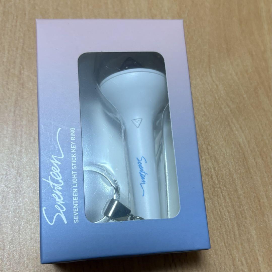 

[Б/У] Брелок-подвеска SEVENTEEN Carat Stick