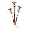 2 Bucăți Tija de Grădină din Cupru Ardeu cu Trei Crini Calla și Clopoței, Floare Capcană de Ploaie Făcută Manual, Artă Metalică pentru Plantă/Curte, Rustic