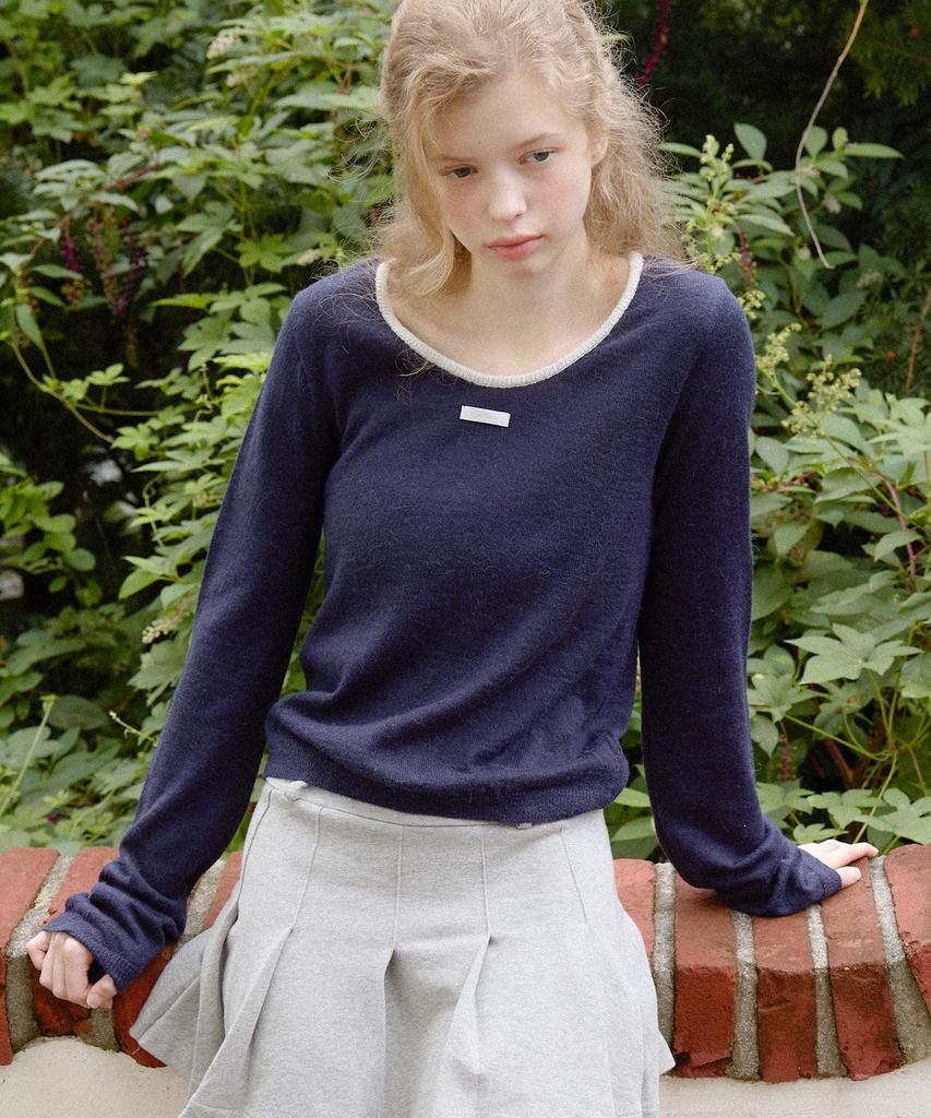 LETTER FROM MOON U-Neck Two-Way Knit (Navy)