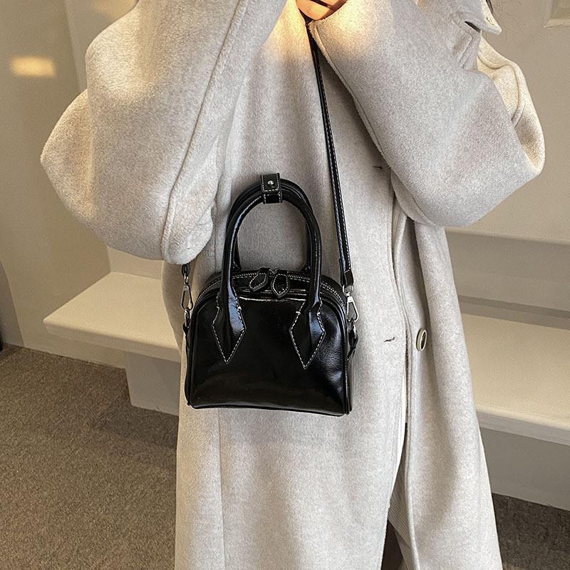IELGY Handbag Fashion Commuter Bowling Bag High-End Niche All-Match Shoulder Bag