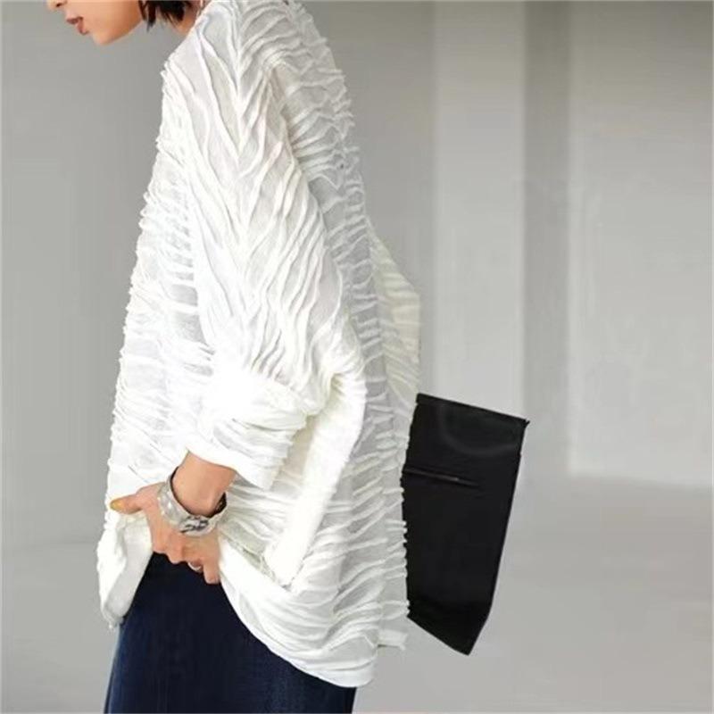 Spring Autumn Solid Color Loose Casual Tee Women Batwing Long Sleeve Folds V-neck Pullover T-shirt Female Top