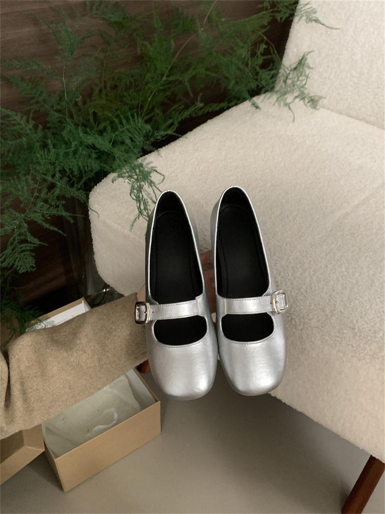 Flat red wedding shoes Mary Jane single shoes women's shoes square head with skirt shoes