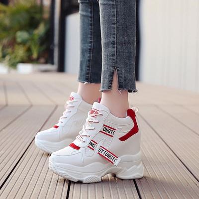 Ventes Chaudes Chaussures Tendance Femmes Baskets Montantes Femmes Chaussures Vulcanisées à Plateforme Augmentation de la Hauteur Intérieure Chaussures pour Femmes