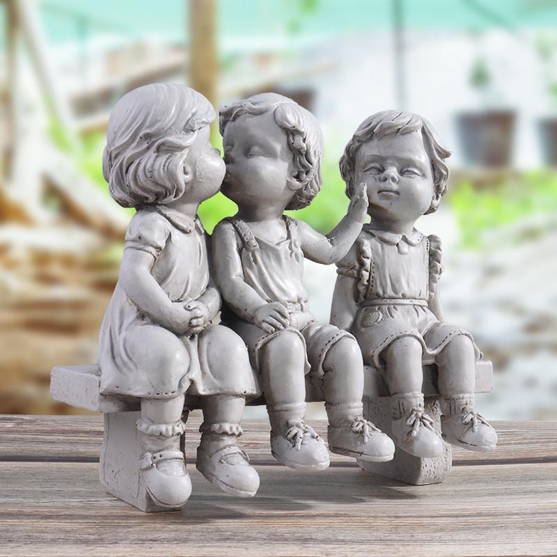 Escultura de Tres Niños en una Silla, Obra de Arte Creativa de Resina, Decoración para el Hogar, Jardín y Patio